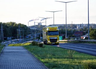 pony_spojlery do samochodów ciężarowych_18_2.jpg