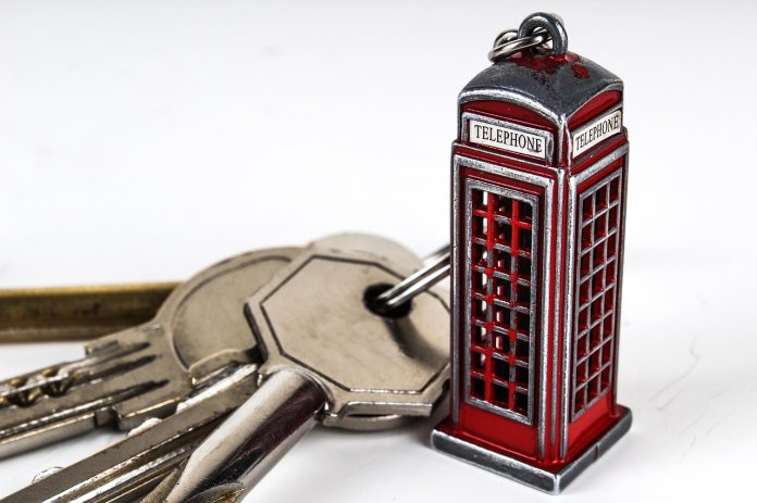 grawernia - breloki hotelowe z akrylu 3 - Pawel.jpg