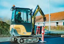 asco-eq.pl - 011-na-co-zwrocic-uwage-przy-zakupie-minikoparki-do-wypozyczalni.webp